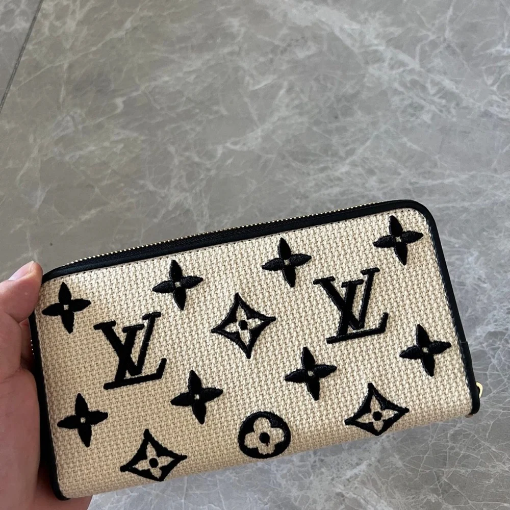 Louis Vuitton Black and Tan Monogram Wallet